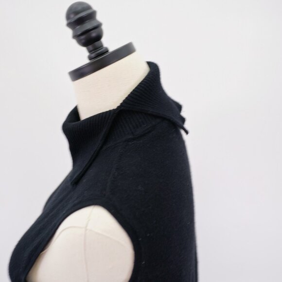 Cable‎ & Gauge Large Black Ribbed Slit Mock Neck Sleeveless Sweater Fitted Waist - Picture 5 of 10